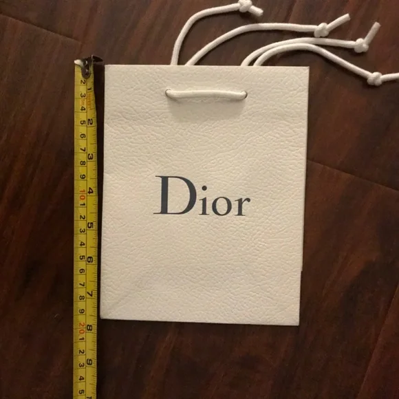 Dior Paper Shopping Bag - Picture 3 of 9